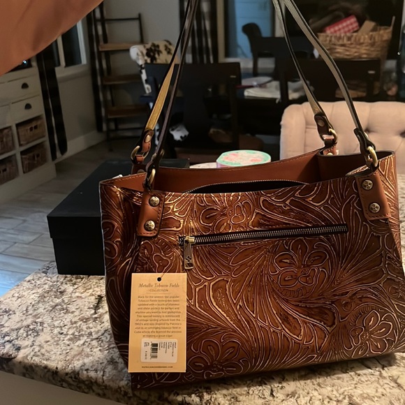 Gorgeous purse by Patricia Nash. metallic tobacco fields collection - Picture 1 of 5